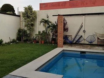 VENTA CASA SOLA EN FRACC. JARDINES  DE AHUATLÁN CUERNAVACA