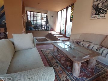 $2.600,000.00 CASA PARA REMODELAR EN CONDOMINIO EN RANCHO CORTÉS .T=282M2