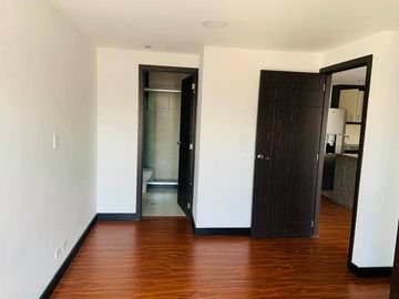 VENDO SUITE EDIFICIO PLAZA 10 - HOME REALTORS BY MONICA MIRANDA