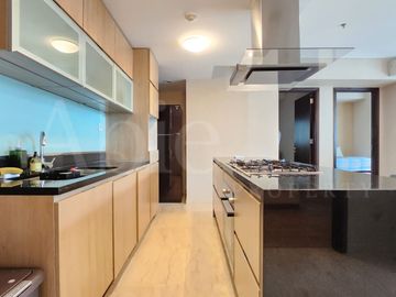 For Lease 3 Bedroom Apartment, 155sqm - Setiabudi Sky Garden, South Jakarta