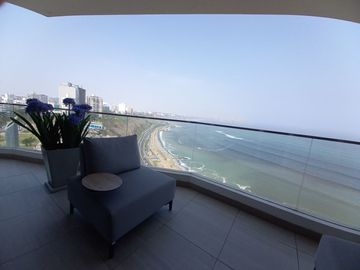 VIVE CON UNA VISTA PRIVILEGIADA FRENTE AL MAR