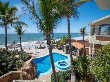 VENTA- Casa frente al Mar, El Delfín, Mazatlán