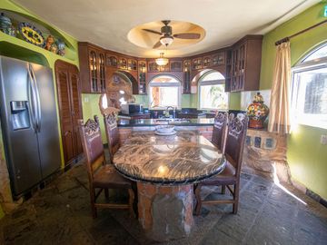 VENTA- Casa frente al Mar, El Delfín, Mazatlán