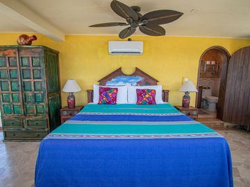 VENTA- Casa frente al Mar, El Delfín, Mazatlán