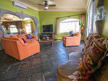VENTA- Casa frente al Mar, El Delfín, Mazatlán