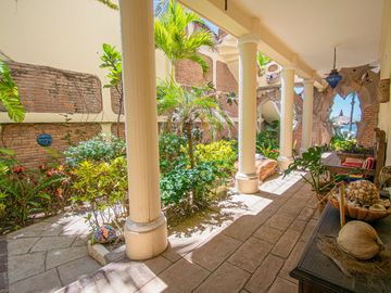 VENTA- Casa frente al Mar, El Delfín, Mazatlán