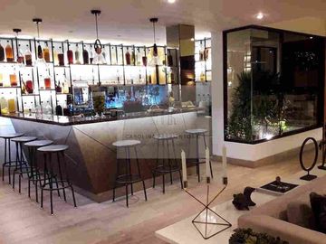 VENTA DE HERMOSO DUPLEX EN MONTERRICO CHICO, SURCO