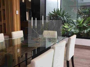 VENTA DE HERMOSO DUPLEX EN MONTERRICO CHICO, SURCO