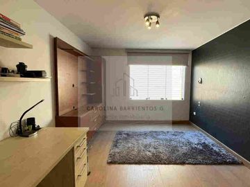 VENTA DE HERMOSO DUPLEX EN MONTERRICO CHICO, SURCO