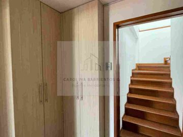 VENTA DE HERMOSO DUPLEX EN MONTERRICO CHICO, SURCO
