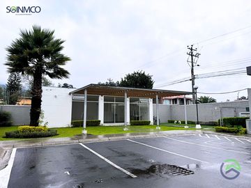 EN VENTA HERMOSA CASA EN PARQUES DE LA GALICIA / VALLE DE LOS CHILLOS
