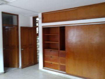 VENTA DE CASA EN URB MIRAFLORES, PIURA