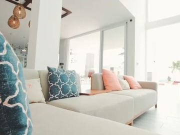 Hermosa Casa con Vista al Mar en Playa Pacoa