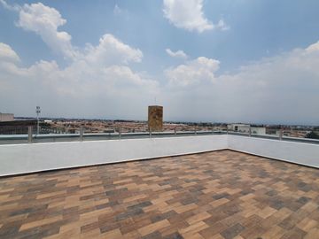 DEPARTAMENTO EN VENTA EN METEPEC EN LLANO GRANDE. PENT-HOUSE, BELLEZZIAN GRAND LIVING, PRECIO DE OPORTUNIDAD.