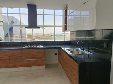 DEPARTAMENTO EN VENTA EN METEPEC EN LLANO GRANDE. PENT-HOUSE, BELLEZZIAN GRAND LIVING, PRECIO DE OPORTUNIDAD.