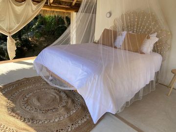 CASA EN VENTA EN SAYULITA.