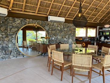 CASA EN VENTA EN SAYULITA.