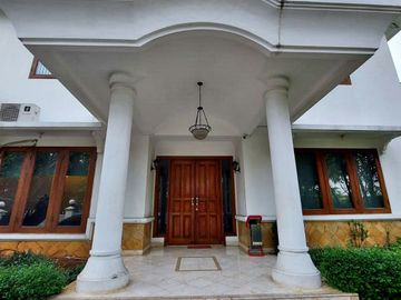 Dijual Rumah Cantik Lokasi Strategis Di Kemang Dalam Jakarta Selatan
