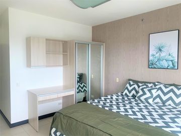 For Sale/Rent: The Residences at Greenbelt San Lorenzo Tower 2-BEDROOM Condominium in Makati City