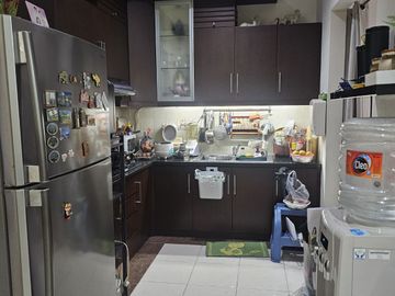 DI RUMAH MURAH SIAP HUNI GADING SERPONG CLUSTER CRYSTAL