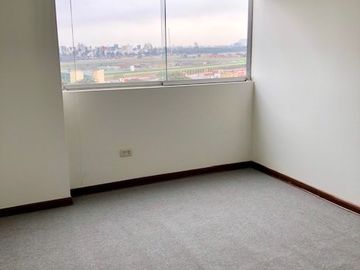 Vendo Hermoso Departamento 156 M2 Piso 8 Surco