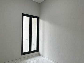 Dijual Rumah Kutisari Indah Utara Surabaya Tenggilis SHM dkt Petra Ubaya Jemursari Siwalankerto