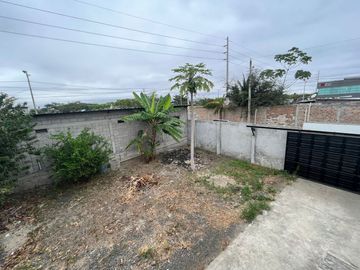 VENTA DE TERRENO DE OPORTUNIDAD A 10 METROS DEL PASO LATERAL DE PORTOVIEJO