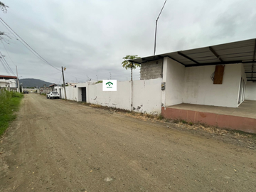 VENTA DE TERRENO DE OPORTUNIDAD A 10 METROS DEL PASO LATERAL DE PORTOVIEJO