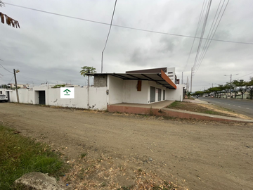 VENTA DE TERRENO DE OPORTUNIDAD A 10 METROS DEL PASO LATERAL DE PORTOVIEJO