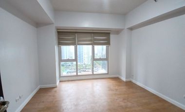 🚗 Parking Included! Rent this Spacious 3BR Unit at Two Maridien BGC! Don't Miss Out! 🅿️
