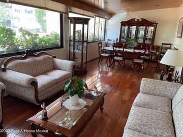 Casa en venta en Naucalpan de Juarez Ciudad Satelite E.M. 24-184 ACN