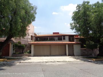 Casa en venta en Naucalpan de Juarez Ciudad Satelite E.M. 24-184 ACN