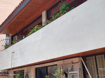 Casa en venta en Naucalpan de Juarez Ciudad Satelite E.M. 24-184 ACN