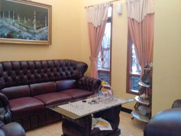 Strategic cheap house in the center of Sumedang city