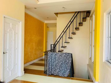 FORECLOSED 8 BEDROOMS HOUSE FOR SALE IN SAMBAT SAN PASCUAL BATANGAS