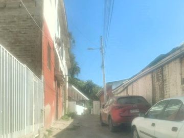 Gran terreno y casa Frente A Playa Chica