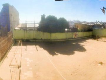 Gran terreno y casa Frente A Playa Chica