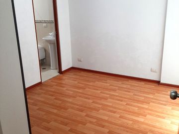 VENTA DE DEPARTAMENTO EN SAN MIGUEL PRIMER PISO ELEVADO