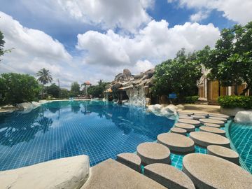 Best Location!! Land for Sale in the Golden Nakara Village project, On Nut 65, Prawet, Rama 9, Sukhumvit. Build a luxurious home in a premium resident