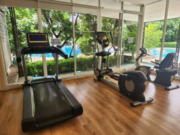 Best Location!! Land for Sale in the Golden Nakara Village project, On Nut 65, Prawet, Rama 9, Sukhumvit. Build a luxurious home in a premium resident