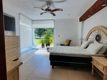 SE VENDE CASA DE UN PISO,CON 4 RECAMARAS Y VISTA AL CAMPO DE GOLF