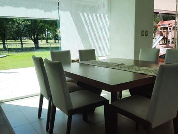 SE VENDE CASA DE UN PISO,CON 4 RECAMARAS Y VISTA AL CAMPO DE GOLF