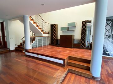 SE VENDE CASA