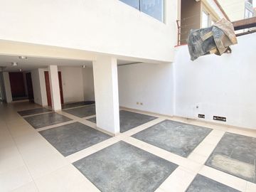 SE VENDE CASA
