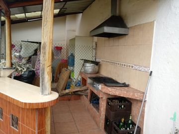 Hermosa casa en venta en la Urbanización Molinos del Viento sector Valle de los Chillos