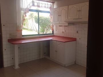 Hermosa casa en venta en la Urbanización Molinos del Viento sector Valle de los Chillos