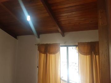 Hermosa casa en venta en la Urbanización Molinos del Viento sector Valle de los Chillos