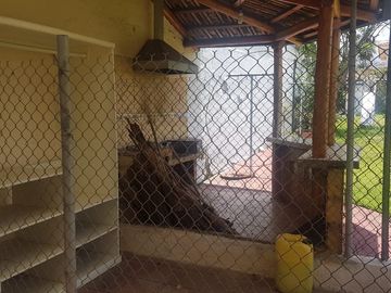 Hermosa casa en venta en la Urbanización Molinos del Viento sector Valle de los Chillos