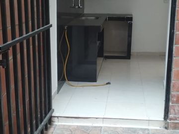VENDO APARTAMENTO RESERVAS DE MELENDEZ  2  SUR CALI  130.000.000 mll