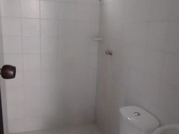 VENDO APARTAMENTO RESERVAS DE MELENDEZ  2  SUR CALI  130.000.000 mll